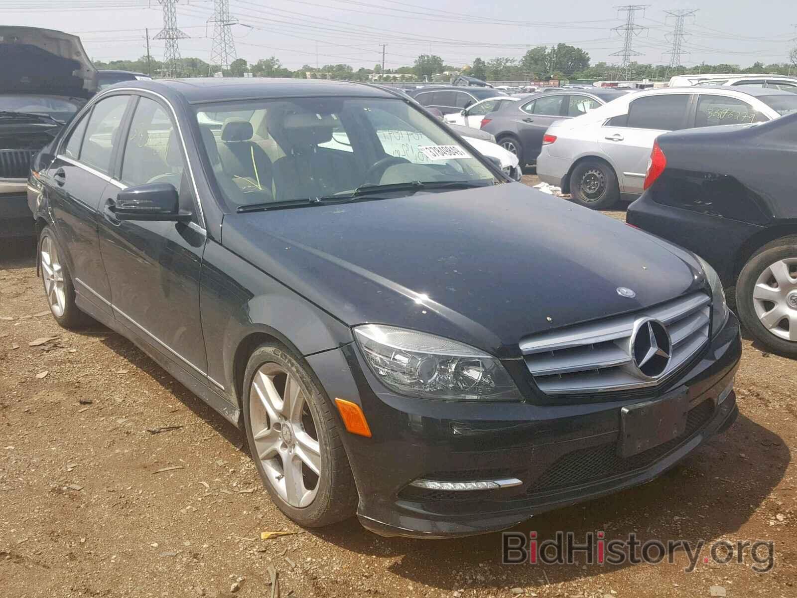 Photo WDDGF8BB2BR140159 - MERCEDES-BENZ C CLASS 2011