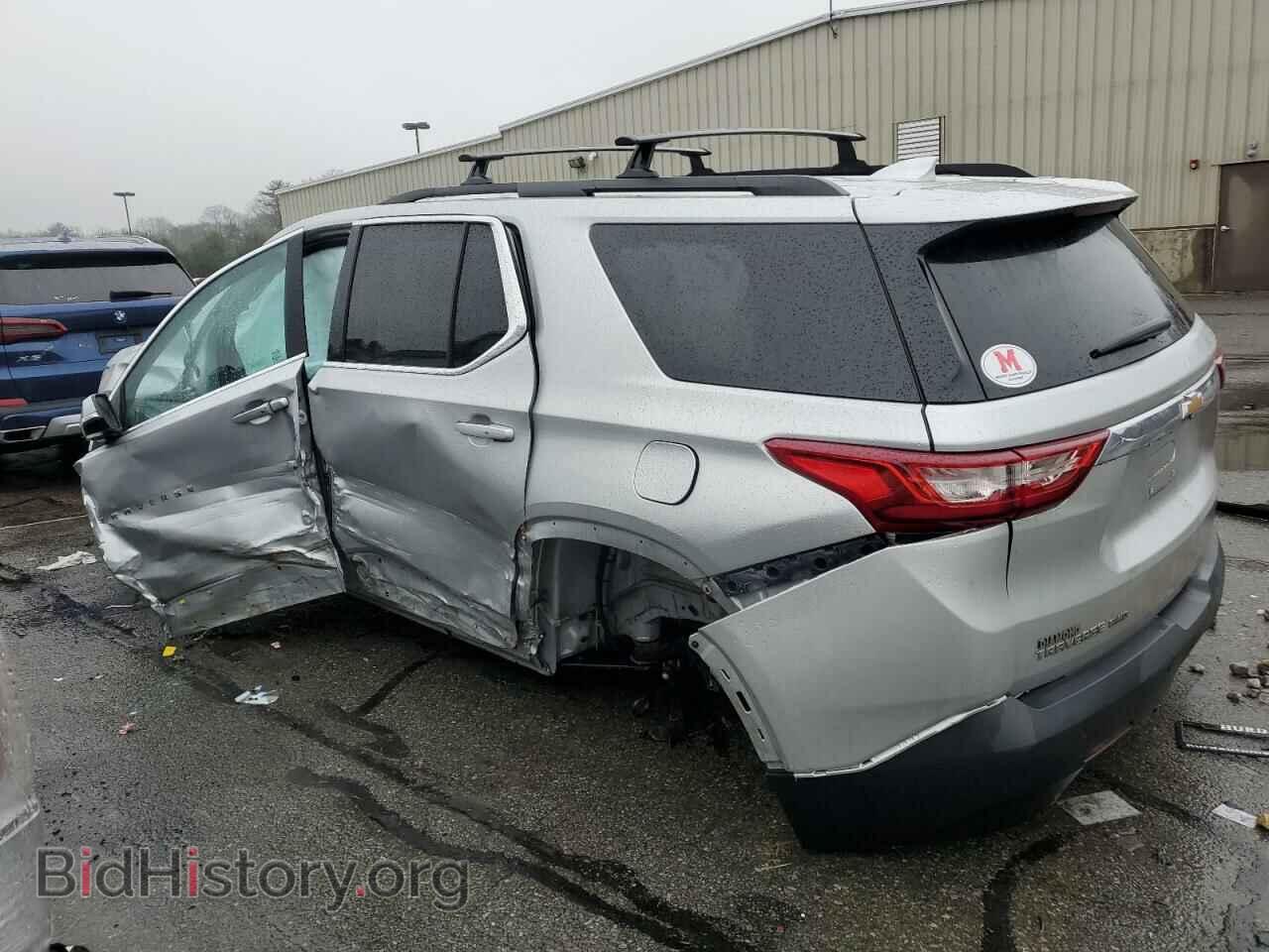2019 CHEVROLET TRAVERSE - VIN: 1GNEVGKW2KJ210749 - Фото 2