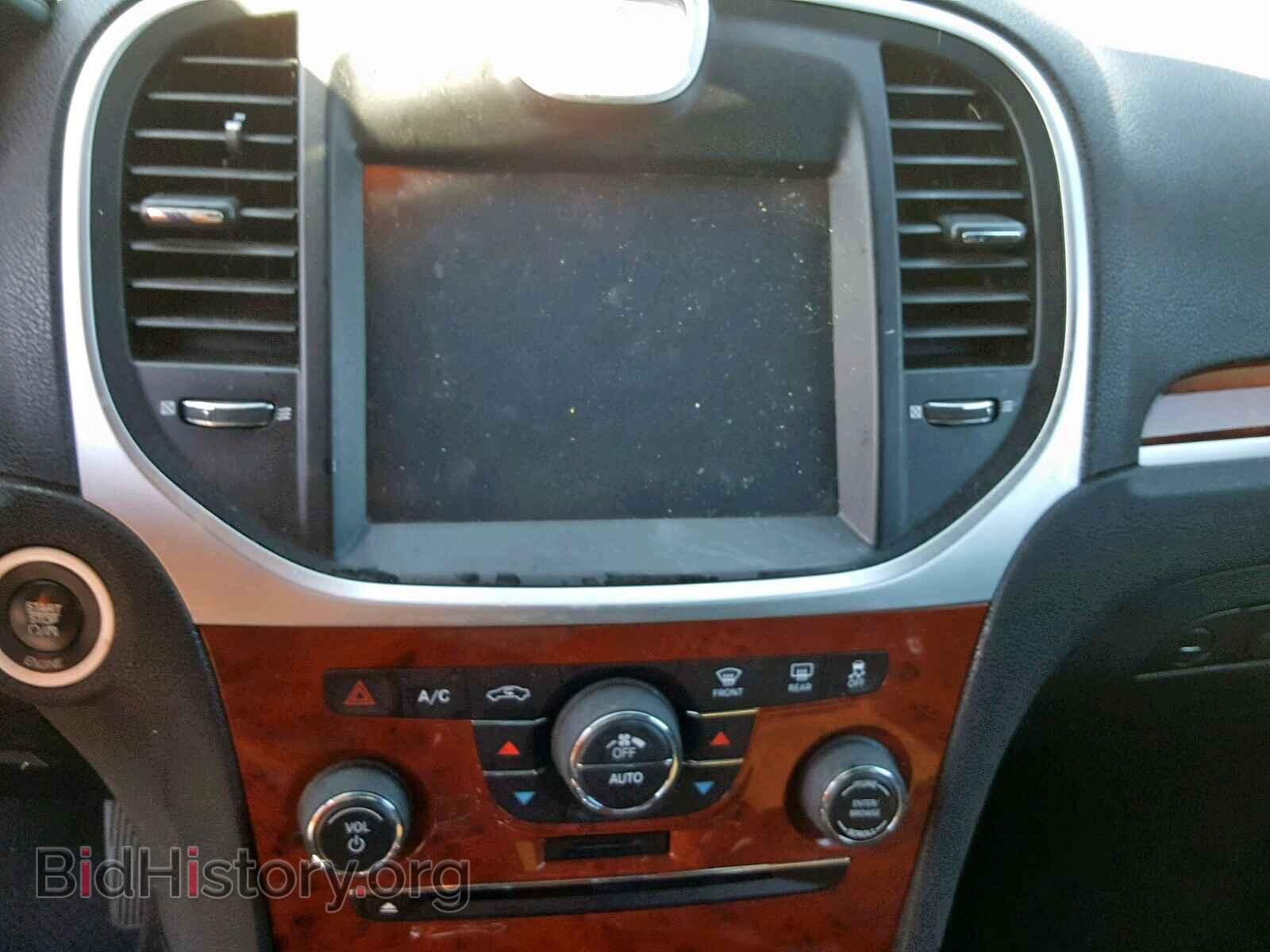 2014 CHRYSLER 300 - VIN: 2C3CCAAGXEH127996 - Фото 9