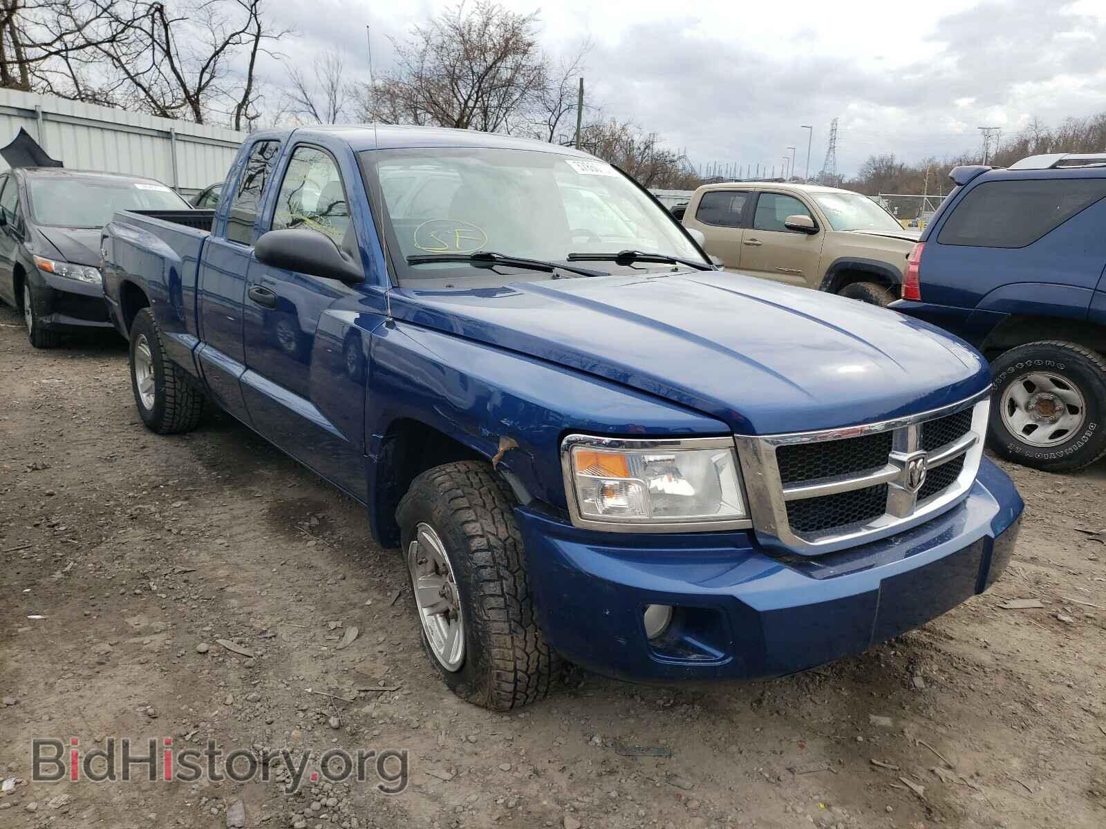 Photo 1D7CW2BK7AS101215 - DODGE DAKOTA 2010