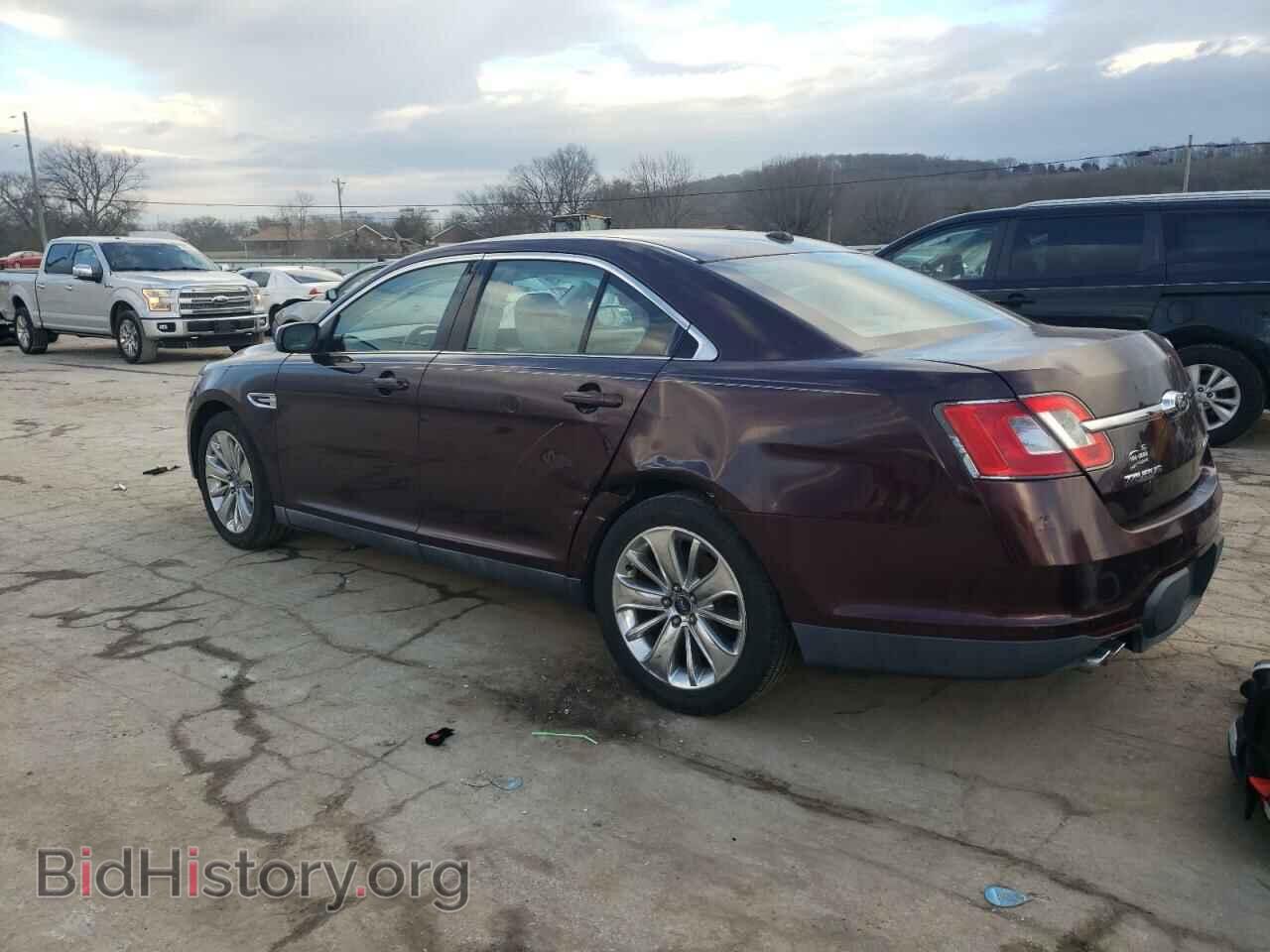 2011 FORD TAURUS - VIN: 1FAHP2FW8BG113362 - Фото 2