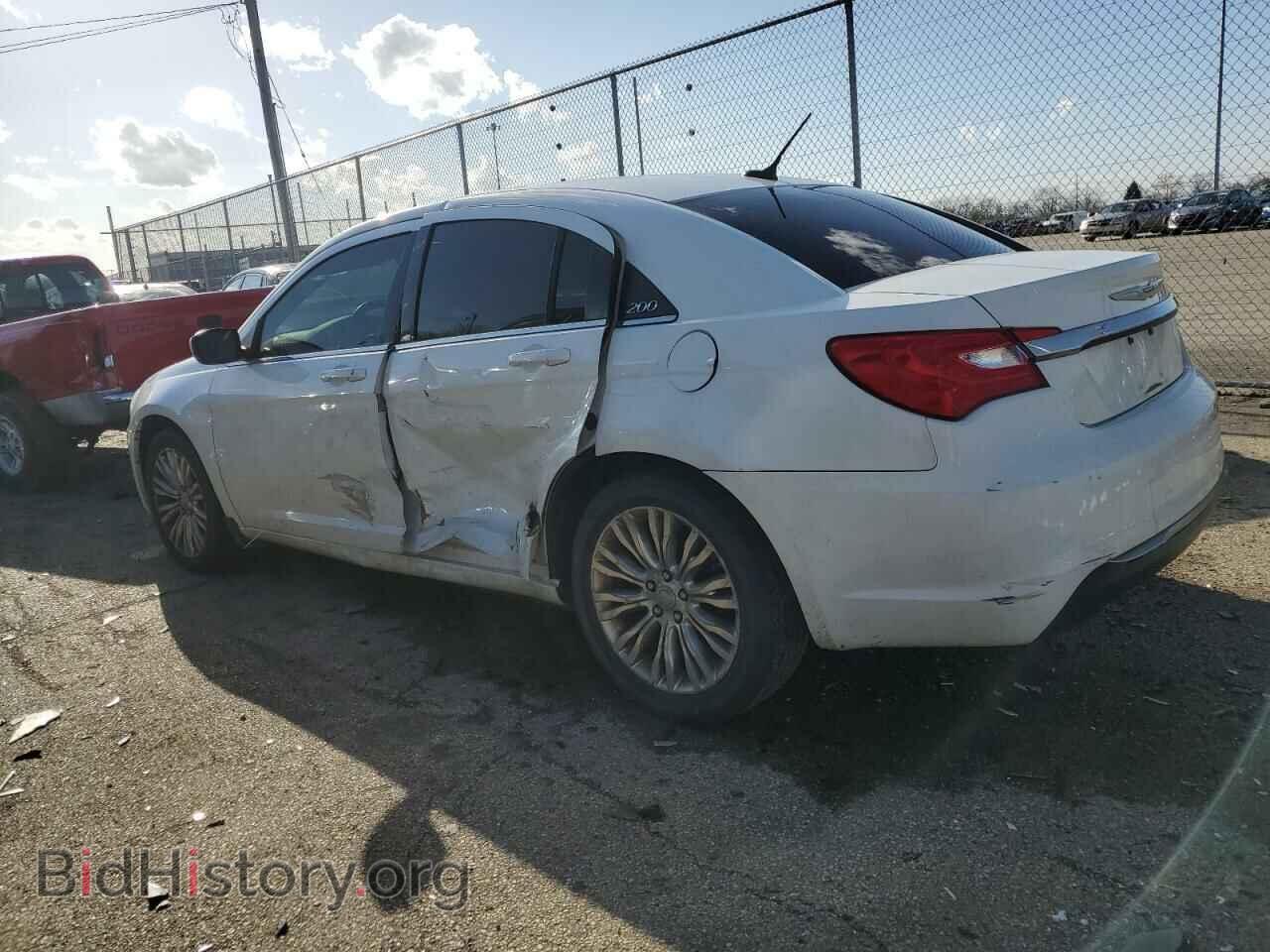 2012 CHRYSLER 200 - VIN: 1C3CCBAB7CN104979 - Фото 2