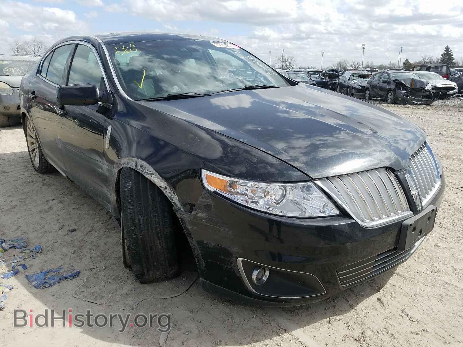 Photo 1LNHL9FT5BG612541 - LINCOLN MKS 2011