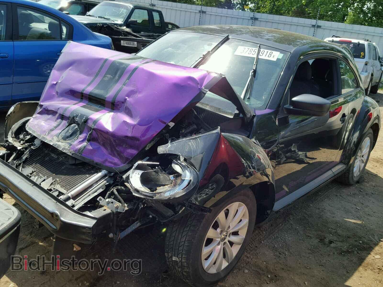 2014 VOLKSWAGEN BEETLE - VIN: 3VWFP7AT8EM609703 - Фото 2