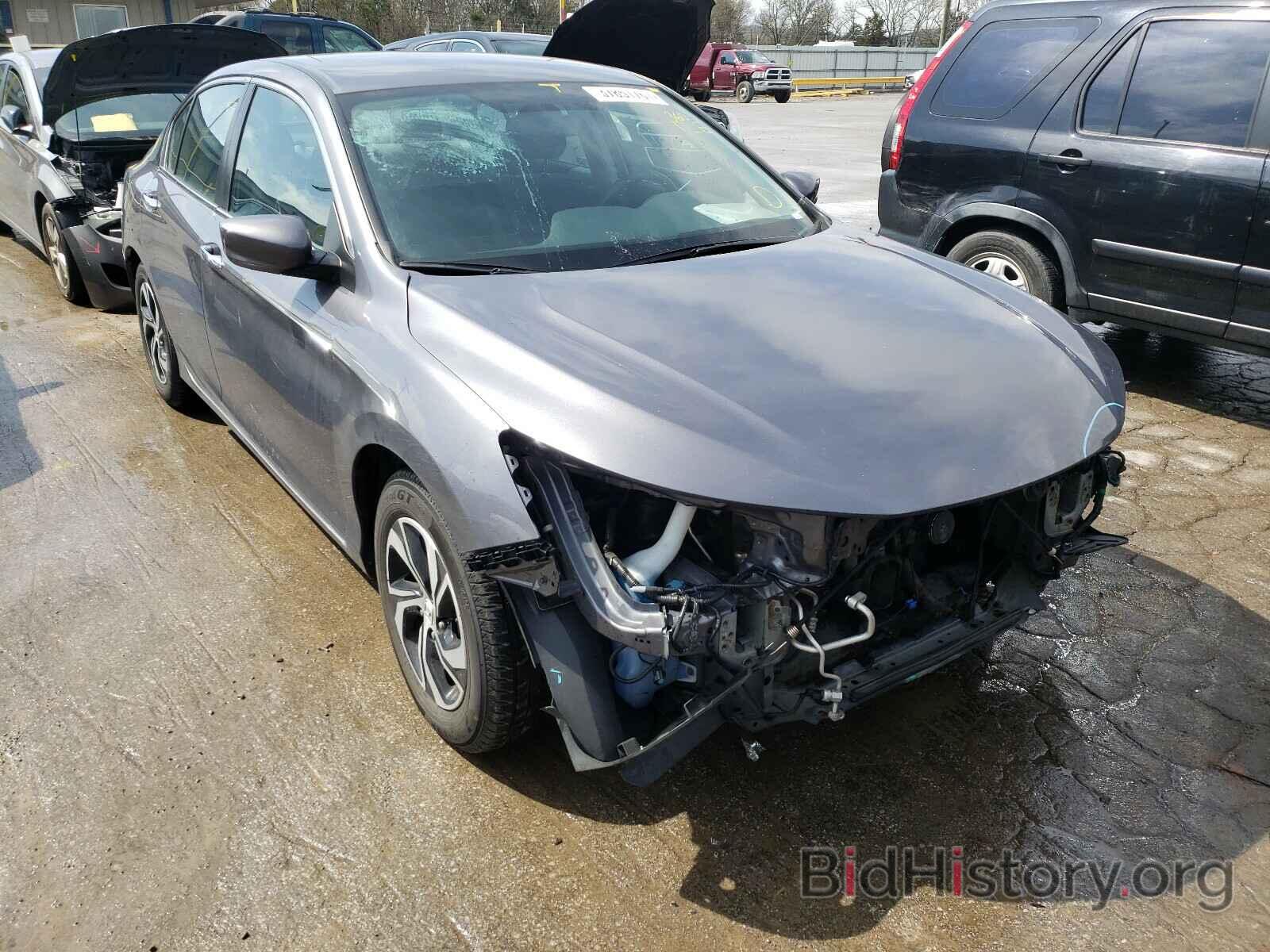 Photo 1HGCR2F36GA108001 - HONDA ACCORD 2016