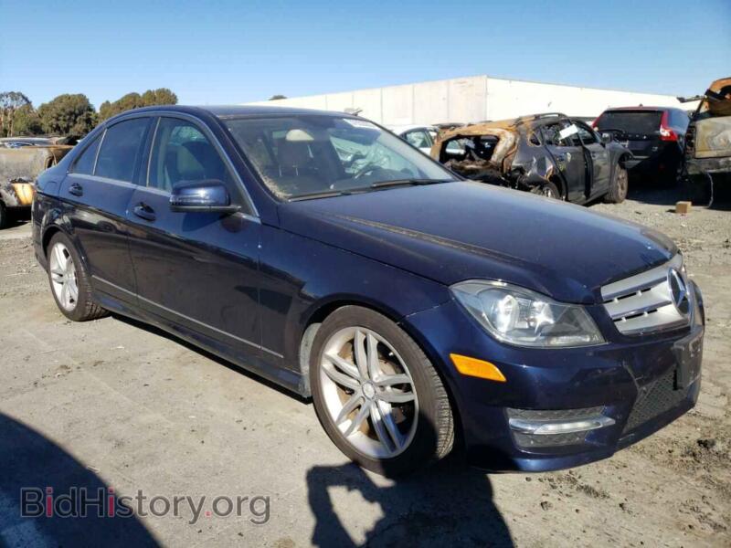 2013 Mercedes-Benz C-CLASS (VIN WDDGF4HB8DR271308) — photo 4 of 12