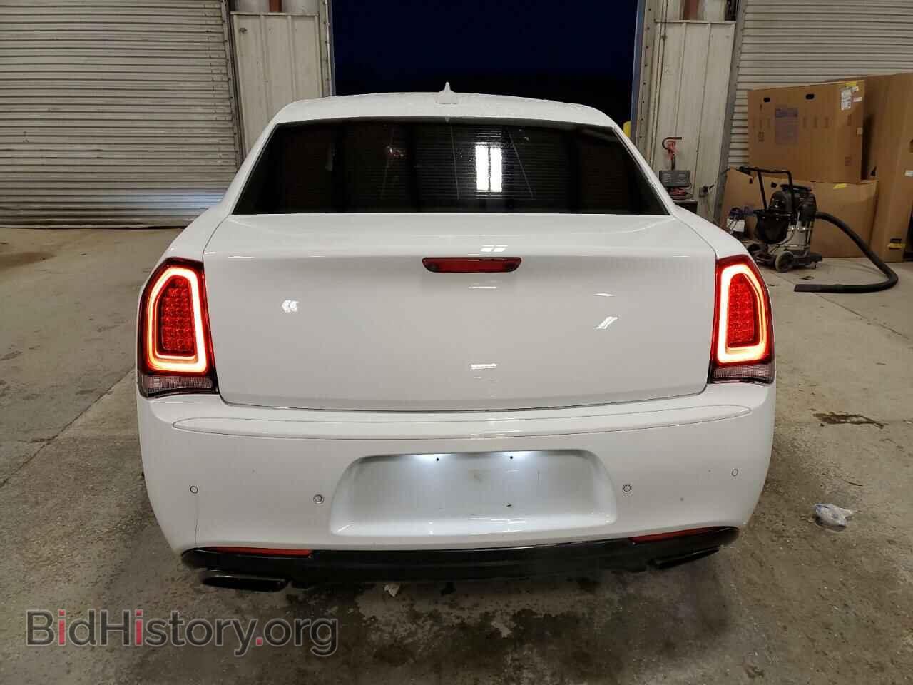 2016 CHRYSLER 300 - VIN: 2C3CCAGG4GH287849 - Фото 6