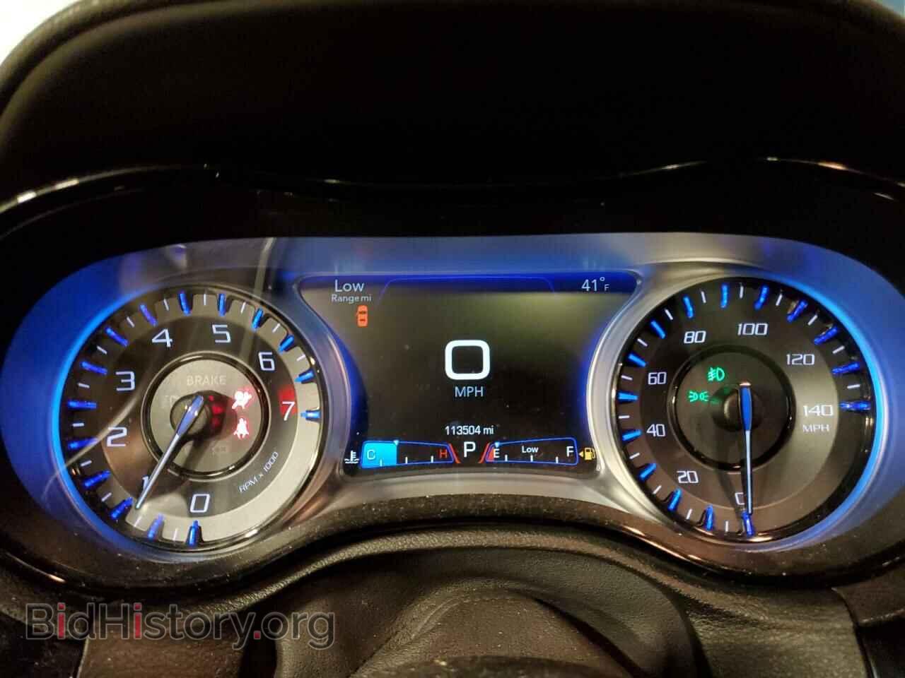 2016 CHRYSLER 300 - VIN: 2C3CCAGG4GH287849 - Фото 9