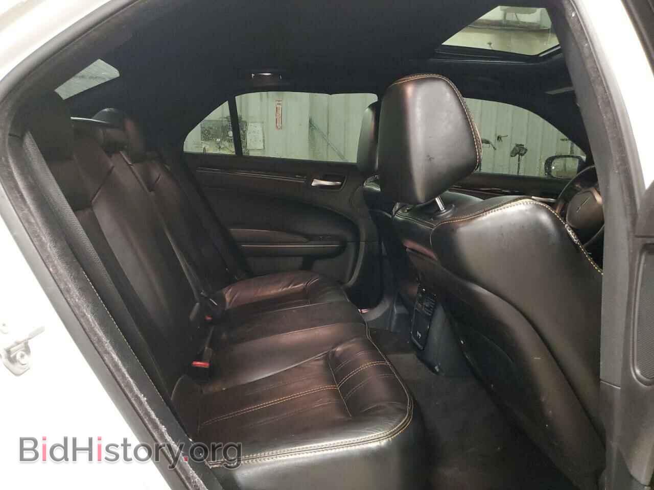 2016 CHRYSLER 300 - VIN: 2C3CCAGG4GH287849 - Фото 10