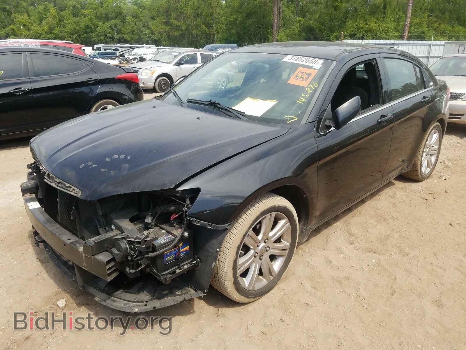 2011 CHRYSLER 200 - VIN: 1C3BC1FG3BN613234 - Фото 2