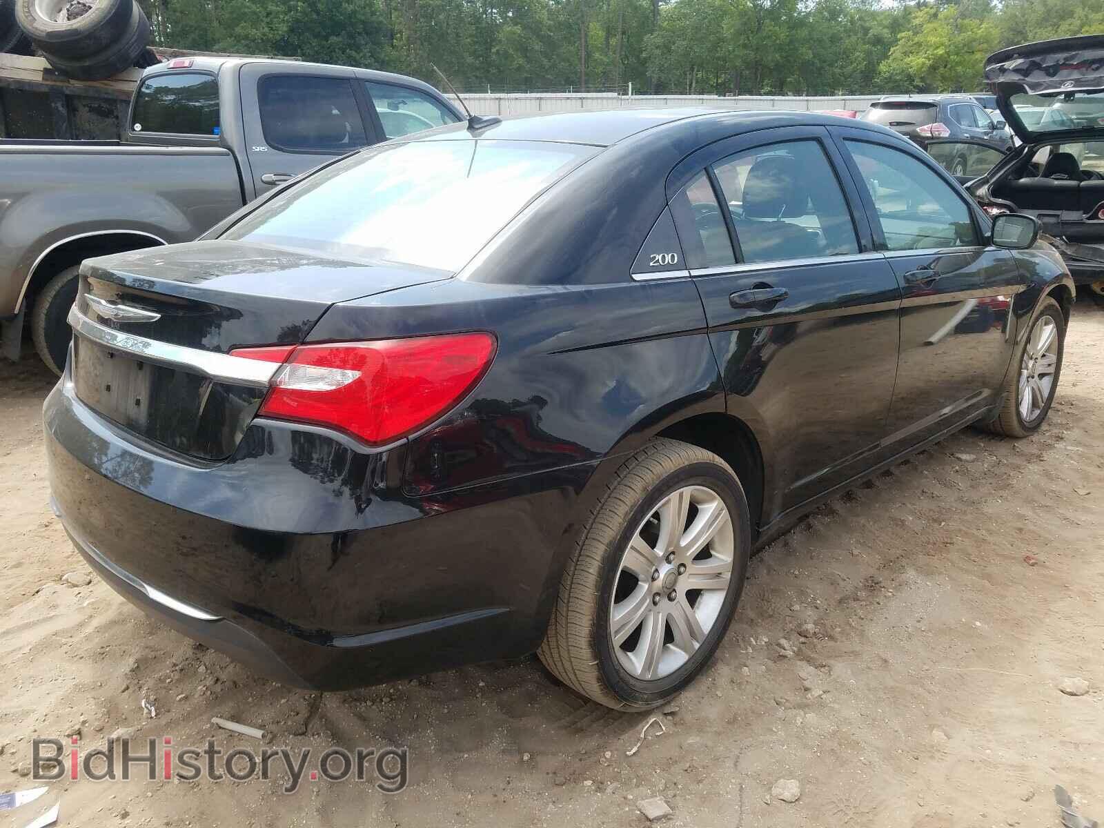2011 CHRYSLER 200 - VIN: 1C3BC1FG3BN613234 - Фото 4