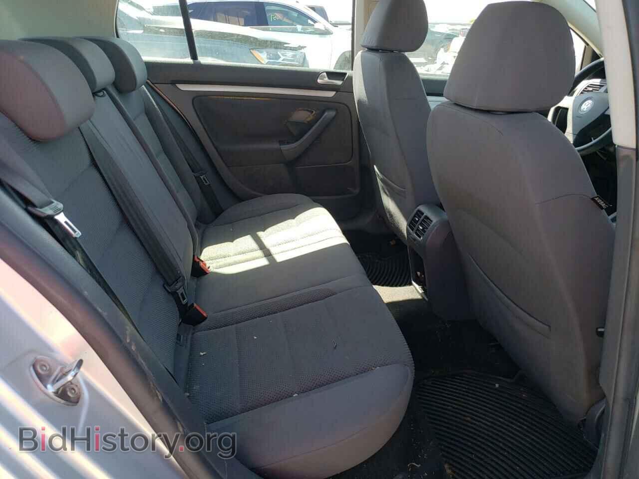 2008 VOLKSWAGEN RABBIT - VIN: WVWDA71K68W025744 - Фото 6