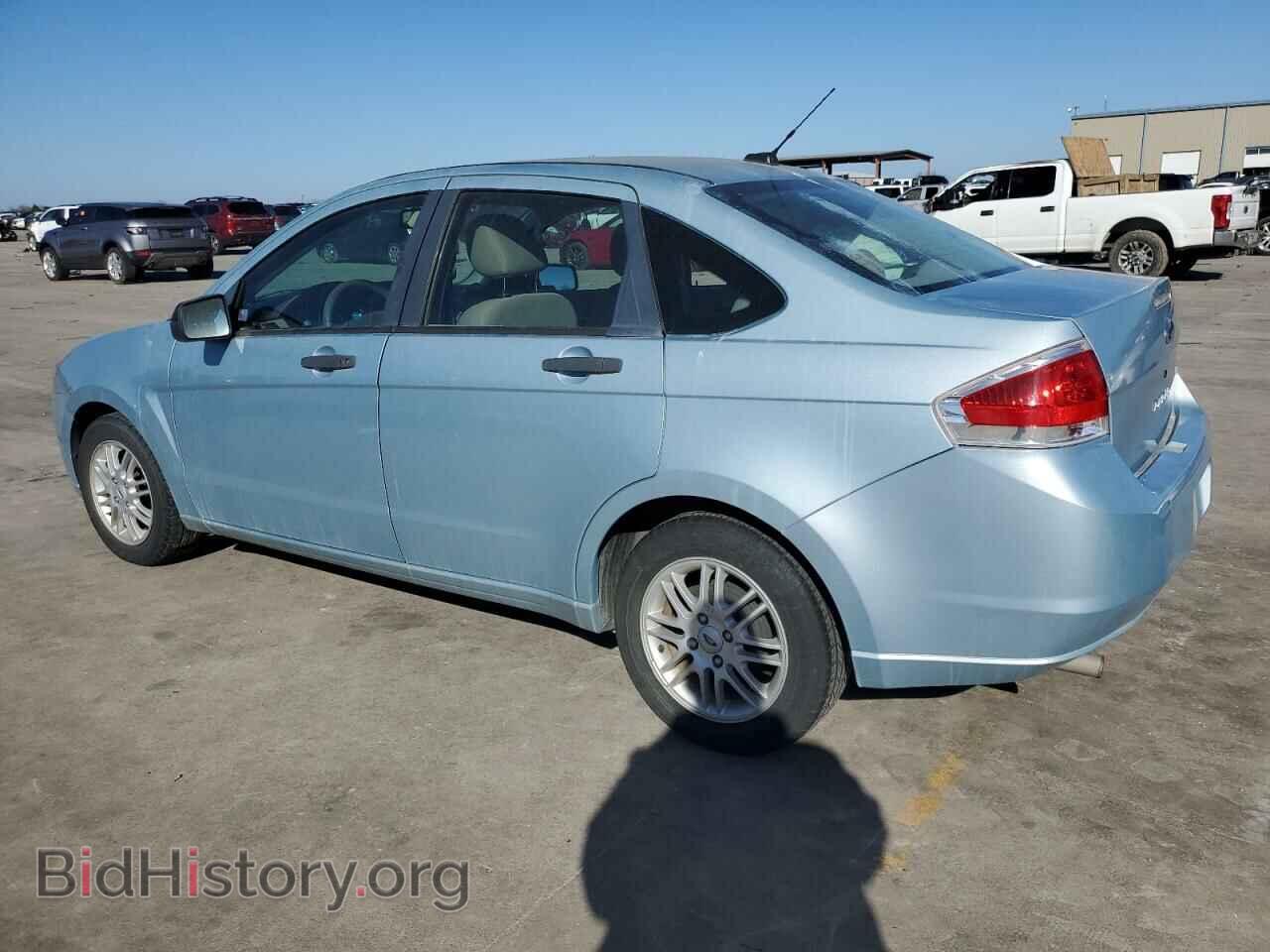 2009 FORD FOCUS - VIN: 1FAHP35N19W111712 - Фото 2