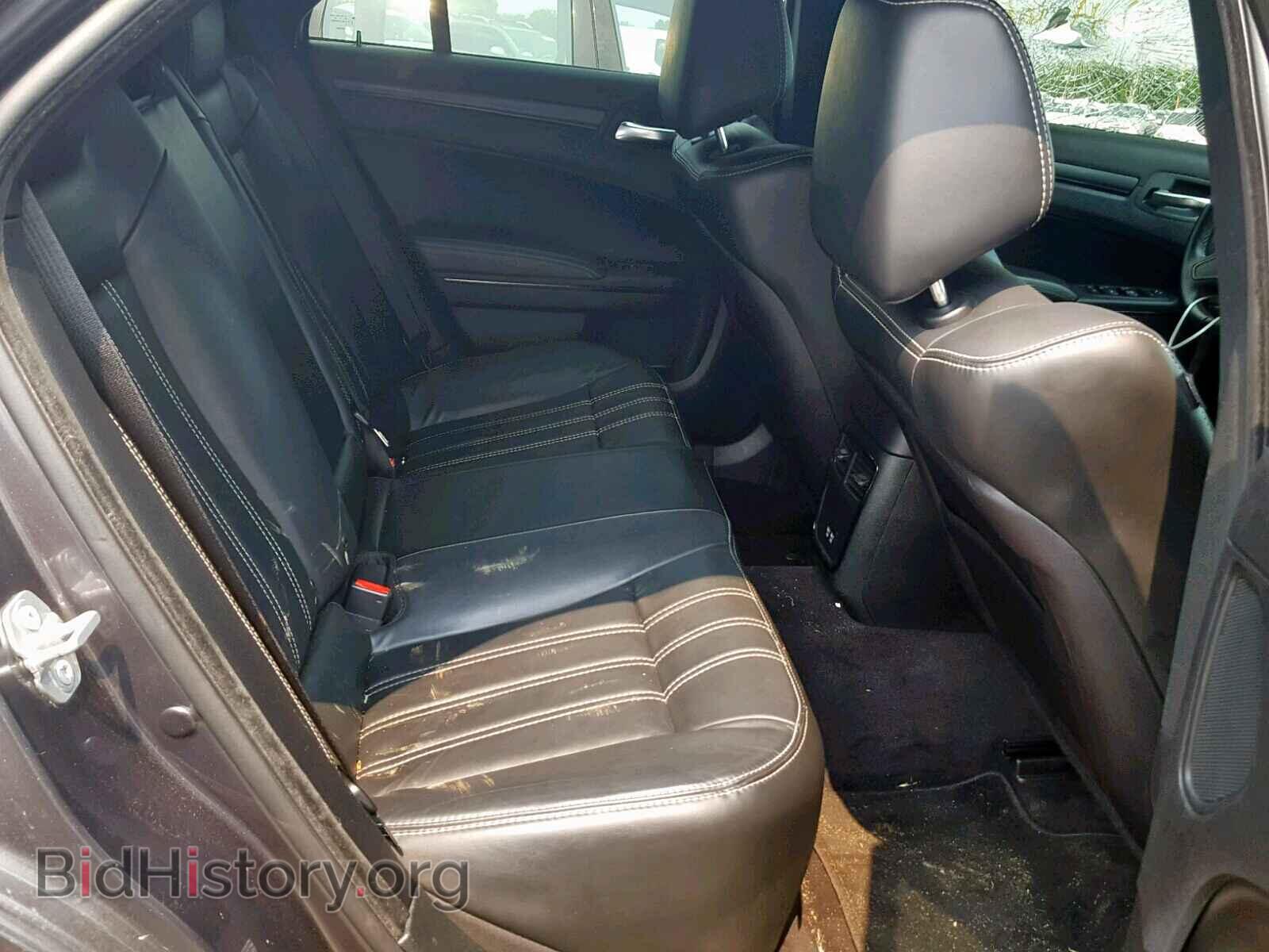 2016 CHRYSLER 300 - VIN: 2C3CCAGG9GH298670 - Фото 6