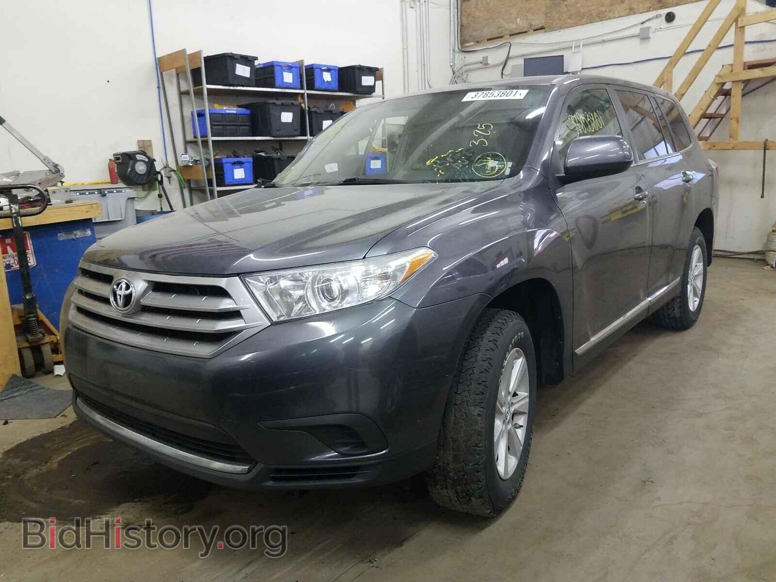2013 TOYOTA HIGHLANDER - VIN: 5TDBK3EH8DS273712 - Фото 2