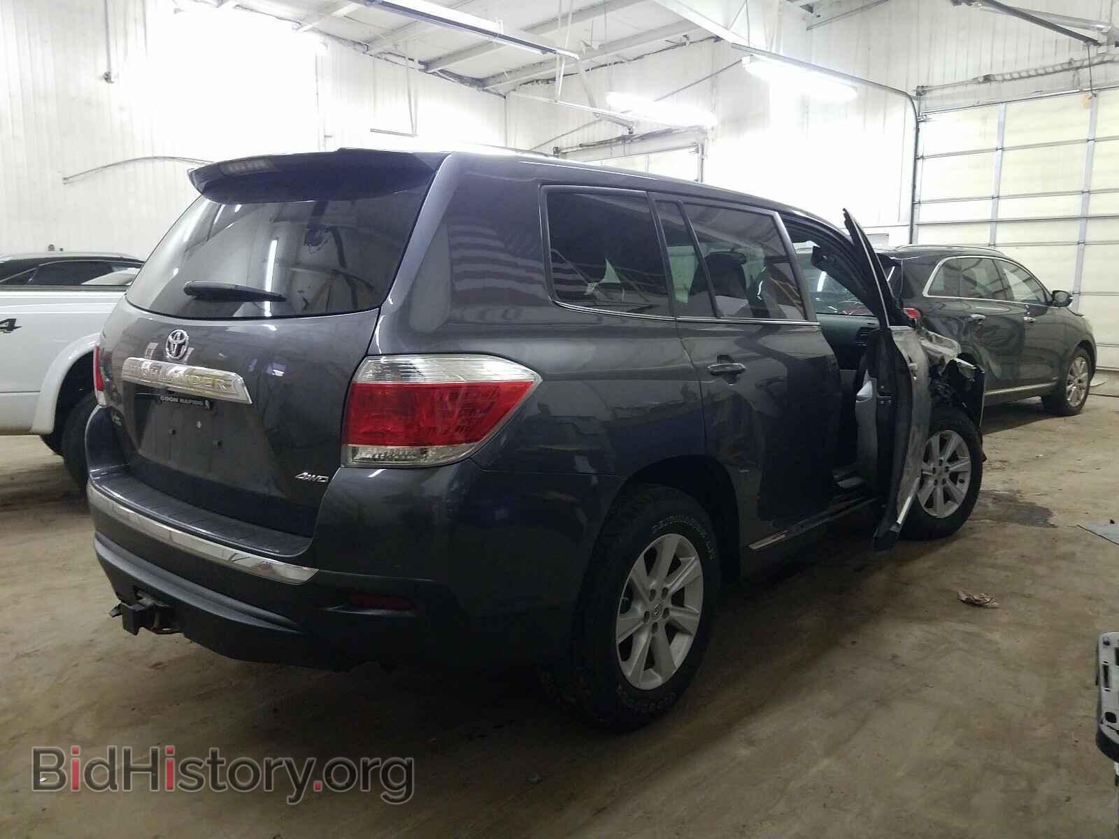 2013 TOYOTA HIGHLANDER - VIN: 5TDBK3EH8DS273712 - Фото 4