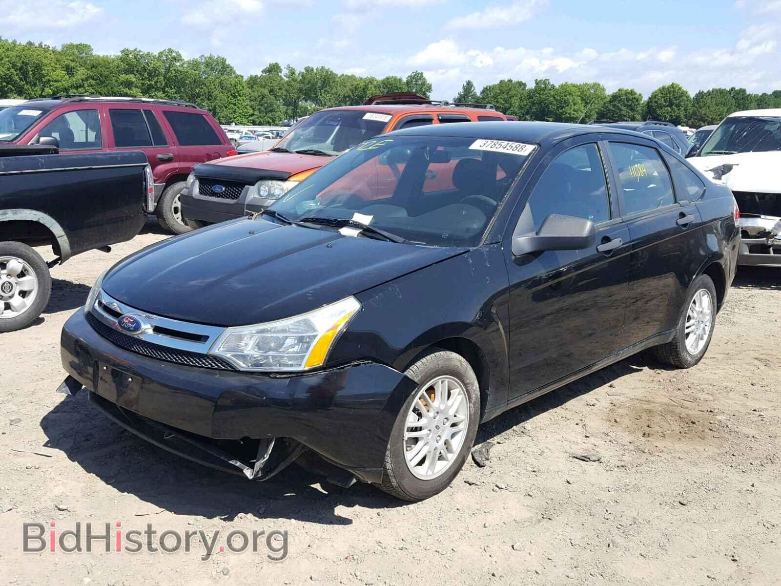 2011 FORD FOCUS - VIN: 1FAHP3FN6BW135962 - Фото 2