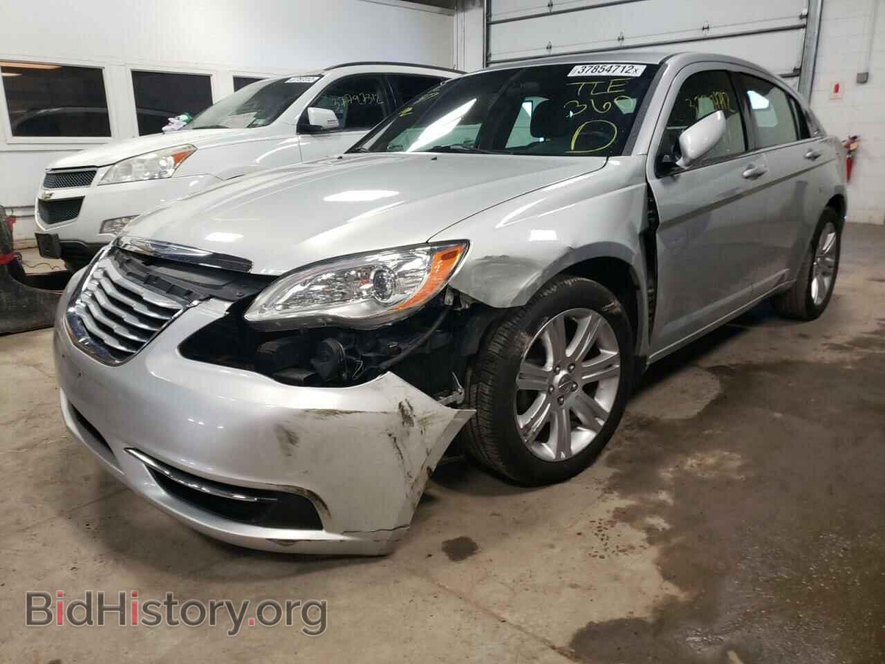 2011 CHRYSLER 200 - VIN: 1C3BC1FB5BN607990 - Фото 2