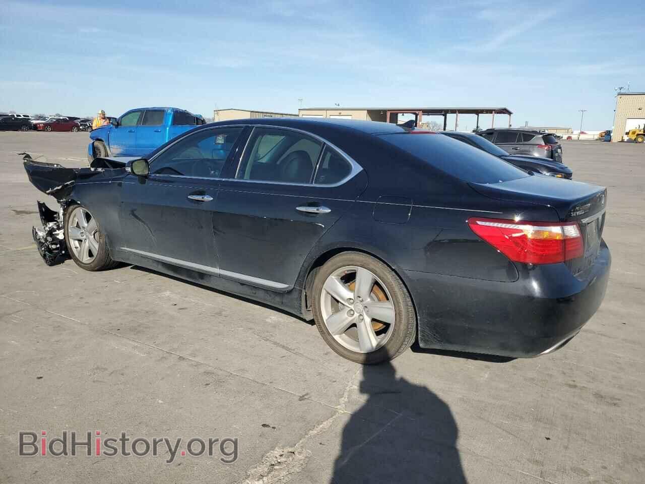 2011 LEXUS LS460 - VIN: JTHBL5EF7B5104550 - Фото 2