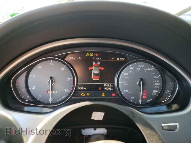 2014 Audi S8 (VIN WAUD2AFD1EN005159) — photo 9 of 13
