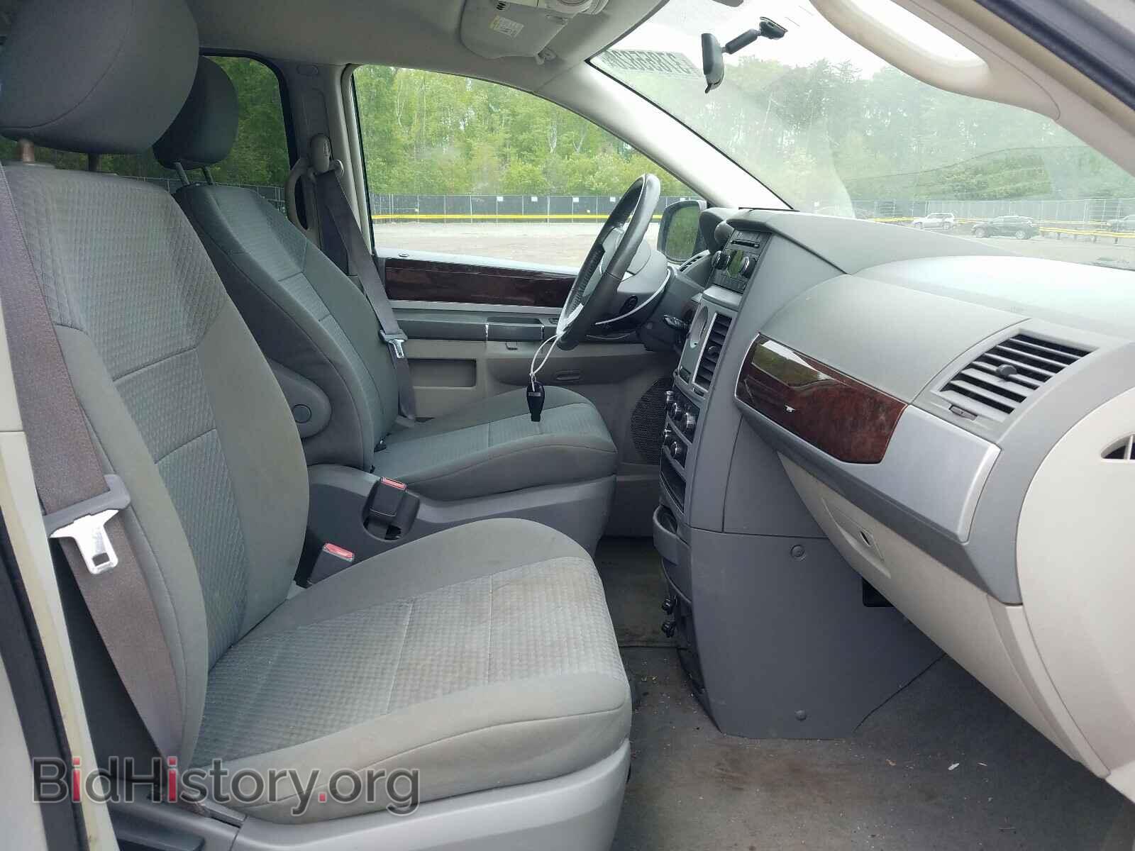 2010 CHRYSLER MINIVAN - VIN: 2A4RR5D19AR212460 - Фото 5