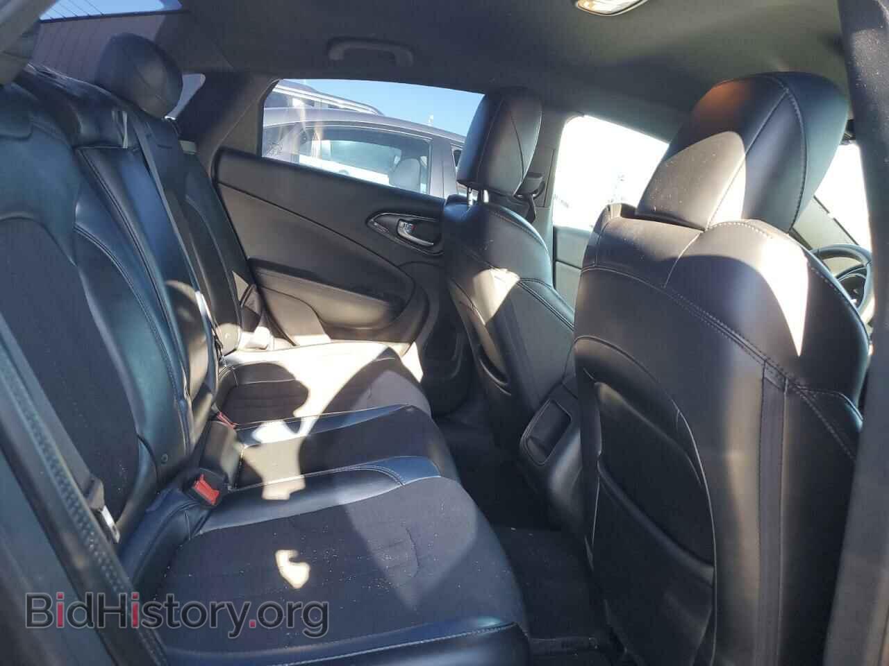 2016 CHRYSLER 200 - VIN: 1C3CCCBB7GN157563 - Фото 10