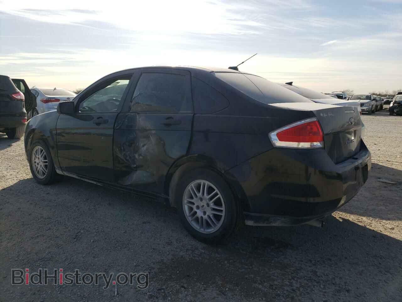2011 FORD FOCUS - VIN: 1FAHP3FN7BW196740 - Фото 2