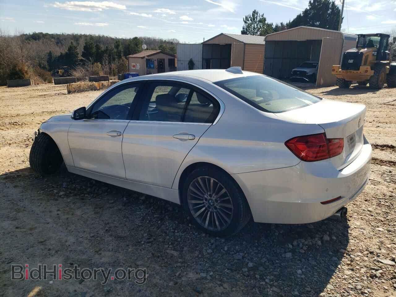 2014 BMW 3 SERIES - VIN: WBA3A5C5XEJ463521 - Фото 2