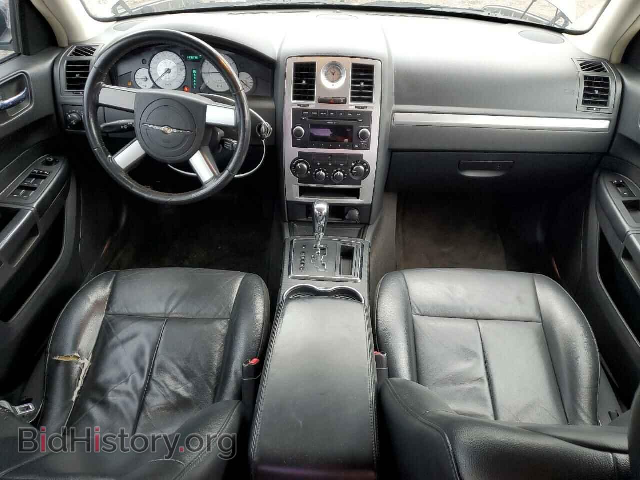 2010 CHRYSLER 300 - VIN: 2C3CA5CV0AH102379 - Фото 8