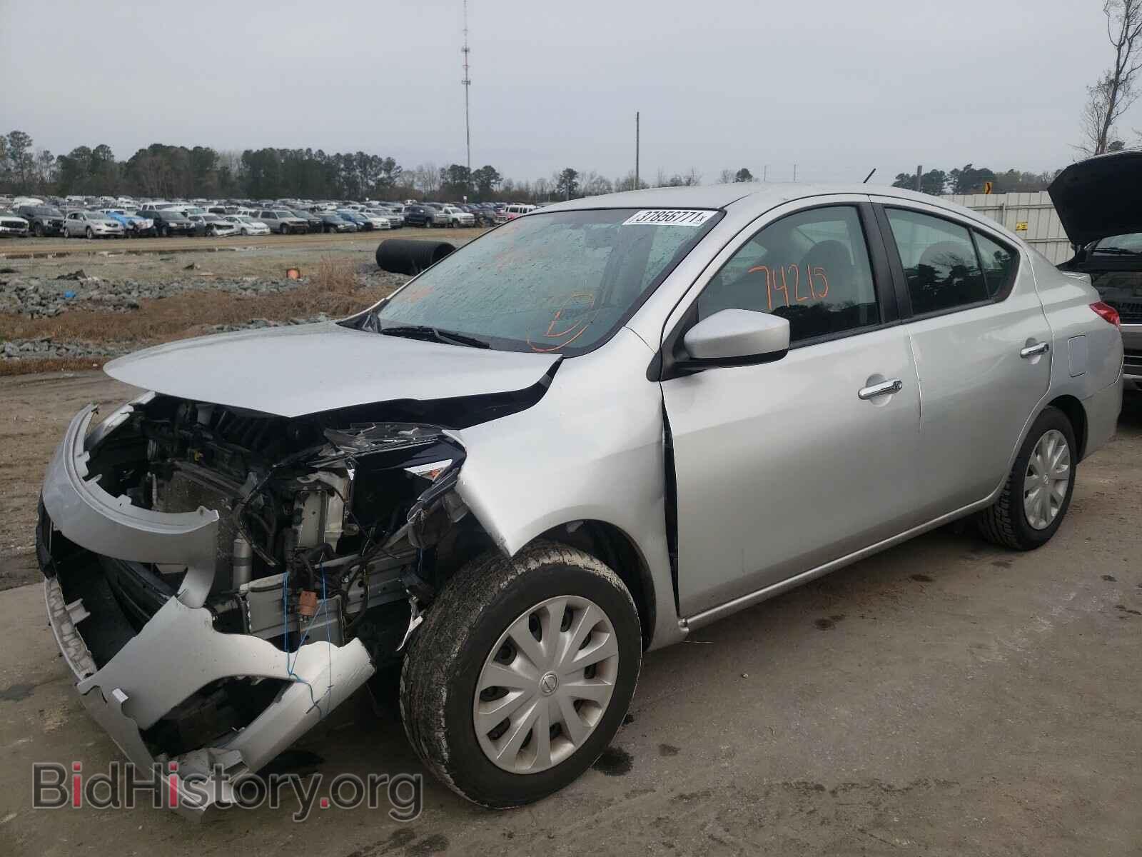 2017 NISSAN VERSA - VIN: 3N1CN7AP6HK419562 - Фото 2