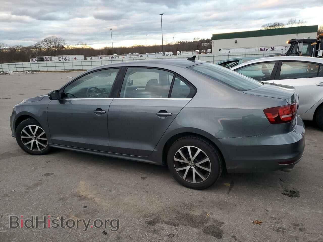 2017 VOLKSWAGEN JETTA - VIN: 3VWDB7AJ7HM382125 - Фото 2
