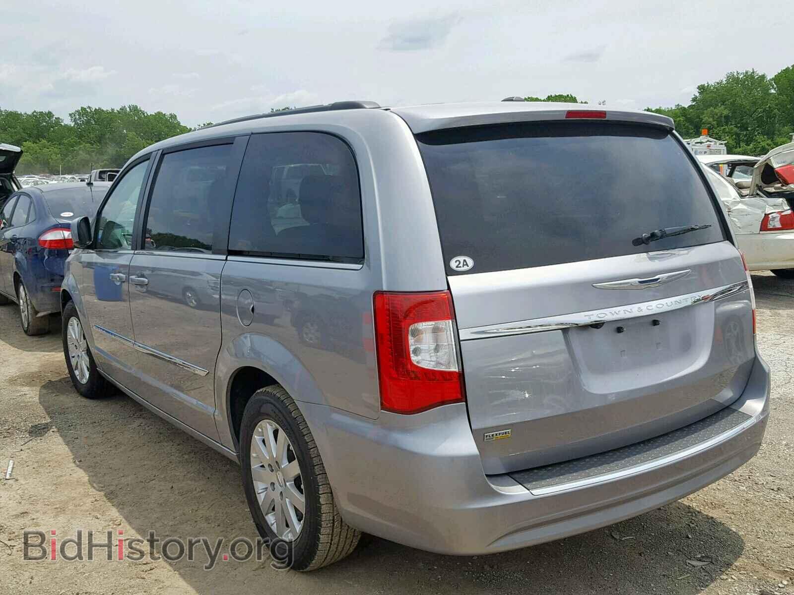 2016 CHRYSLER TOWN & COU - VIN: 2C4RC1BGXGR296479 - Photo 3