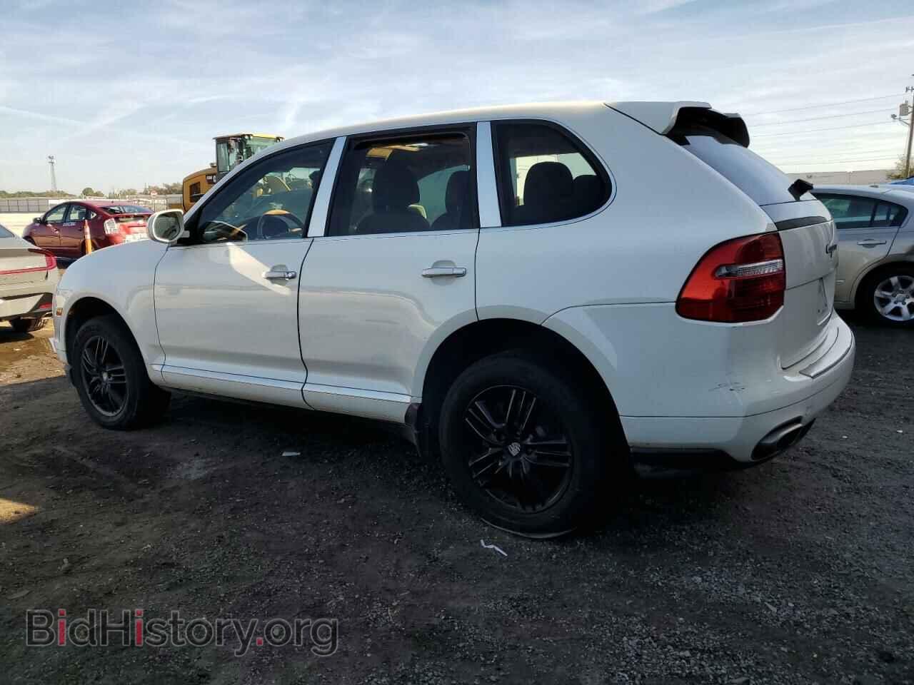 2010 PORSCHE CAYENNE - VIN: WP1AA2AP9ALA11960 - Фото 2