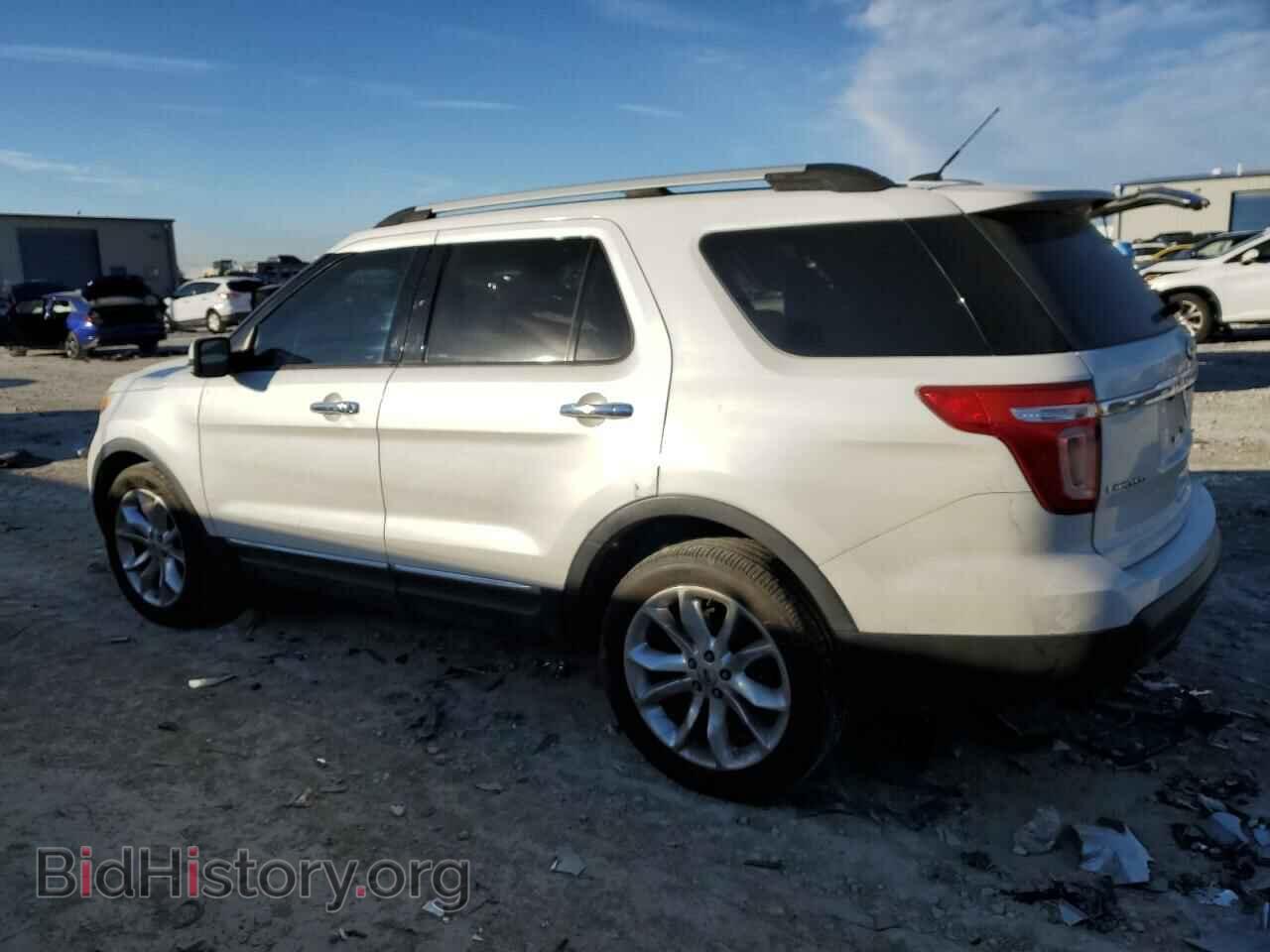 2011 FORD EXPLORER - VIN: 1FMHK8F82BGA60649 - Photo 2