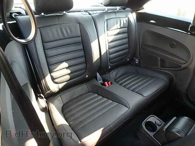 2012 VOLKSWAGEN BEETLE - VIN: 3VWVA7AT0CM666360 - Фото 6