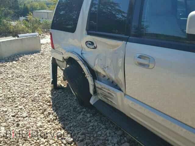 2005 FORD EXPEDITION - VIN: 1FMFU19595LA96120 - Фото 10
