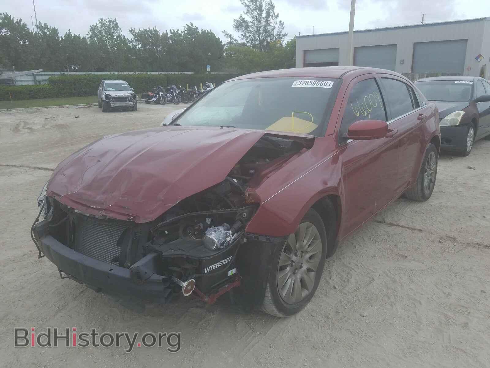 2014 CHRYSLER 200 - VIN: 1C3CCBAG9EN158525 - Фото 2