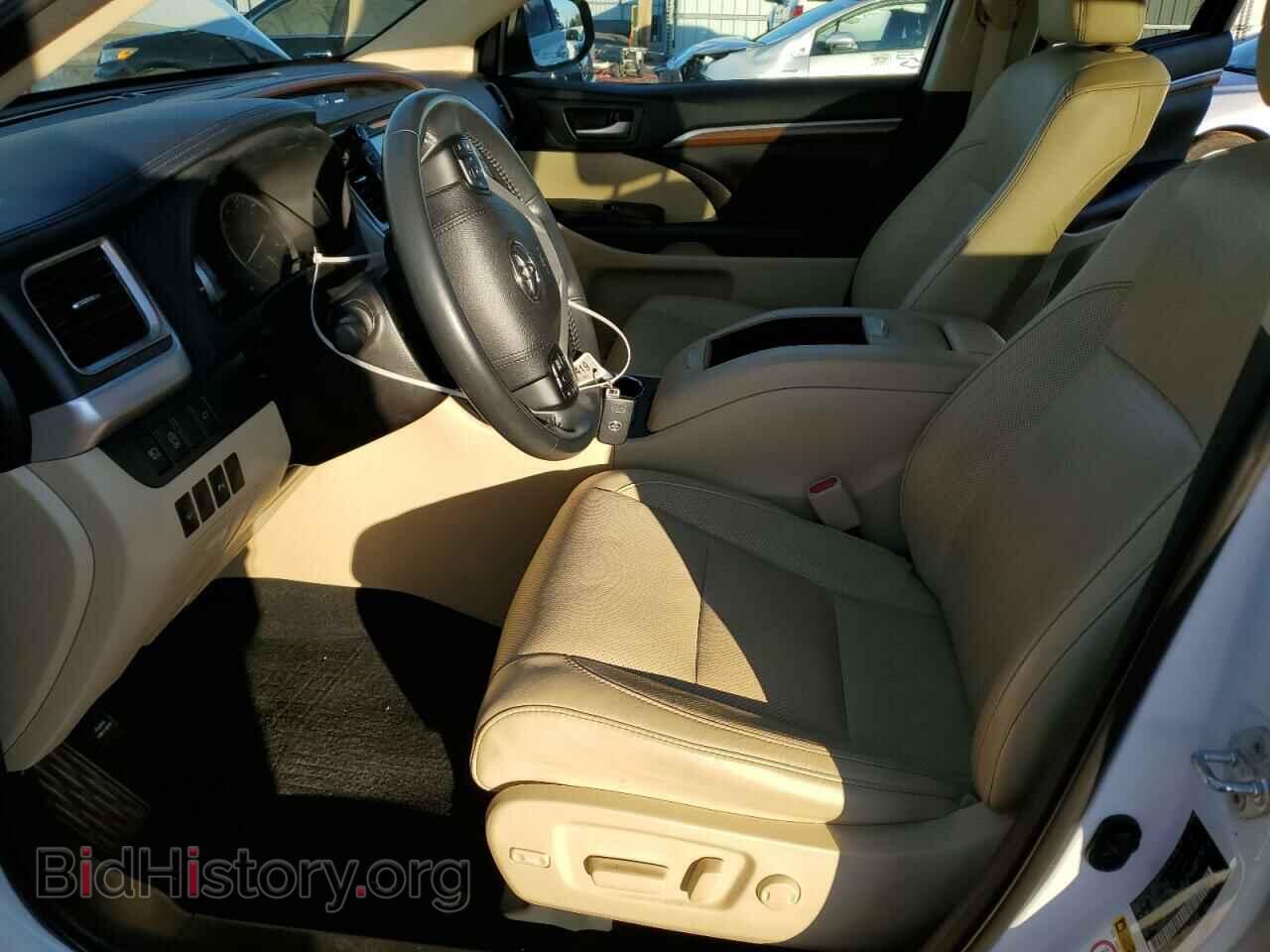 2018 TOYOTA HIGHLANDER - VIN: 5TDDZRFH4JS831749 - Фото 7