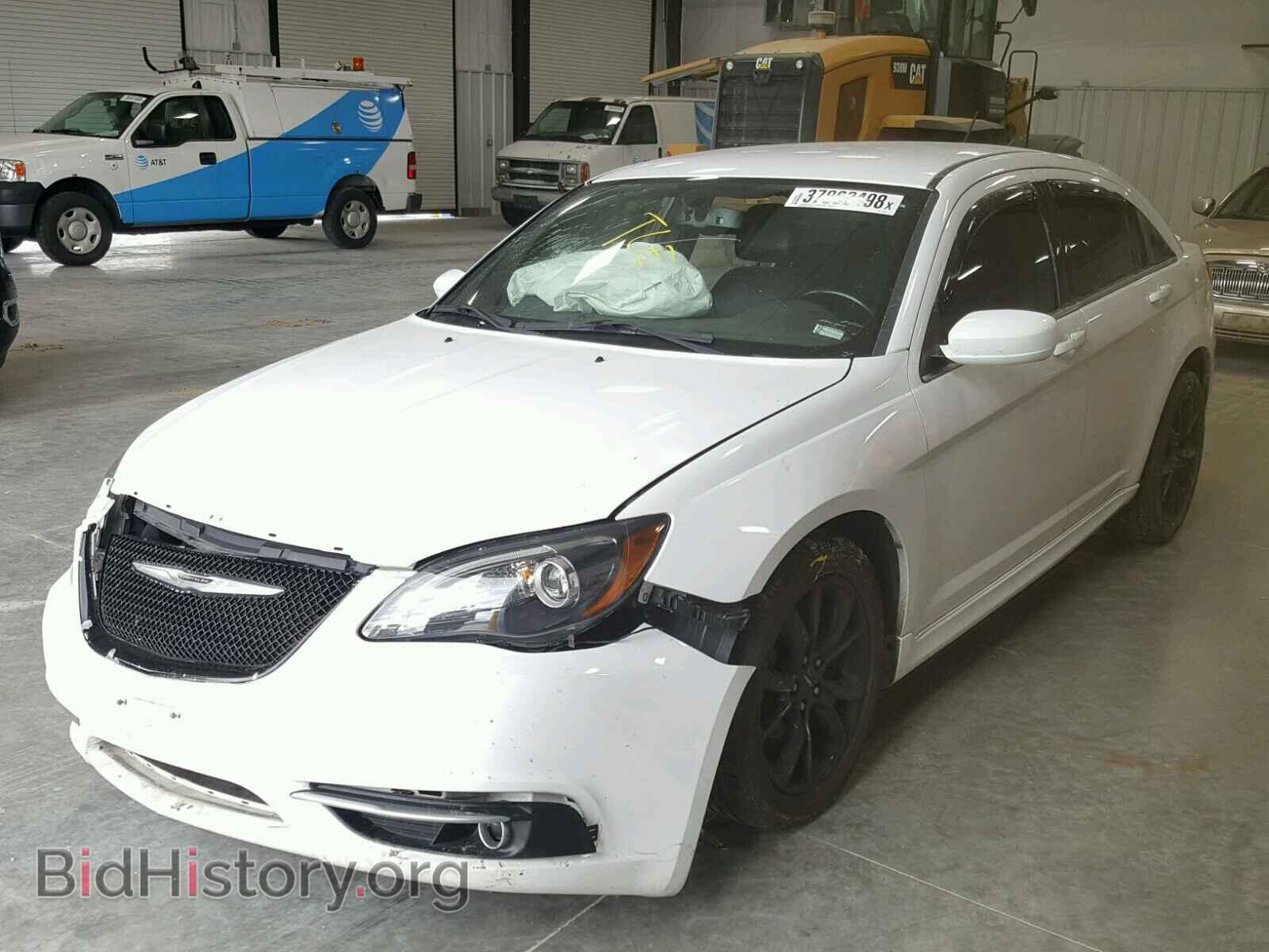 2013 CHRYSLER 200 - VIN: 1C3CCBCG8DN719289 - Photo 2