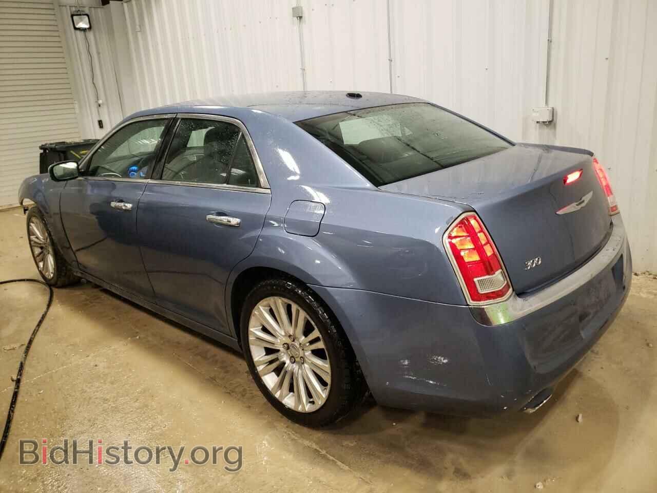 2011 CHRYSLER 300 - VIN: 2C3CA5CG0BH585682 - Фото 2