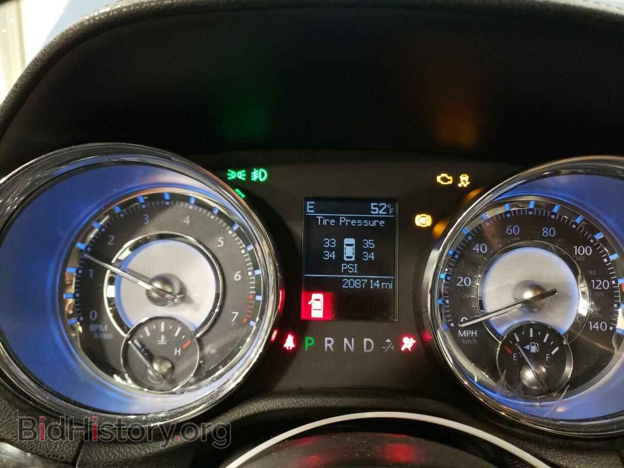 2011 CHRYSLER 300 - VIN: 2C3CA5CG0BH585682 - Фото 9