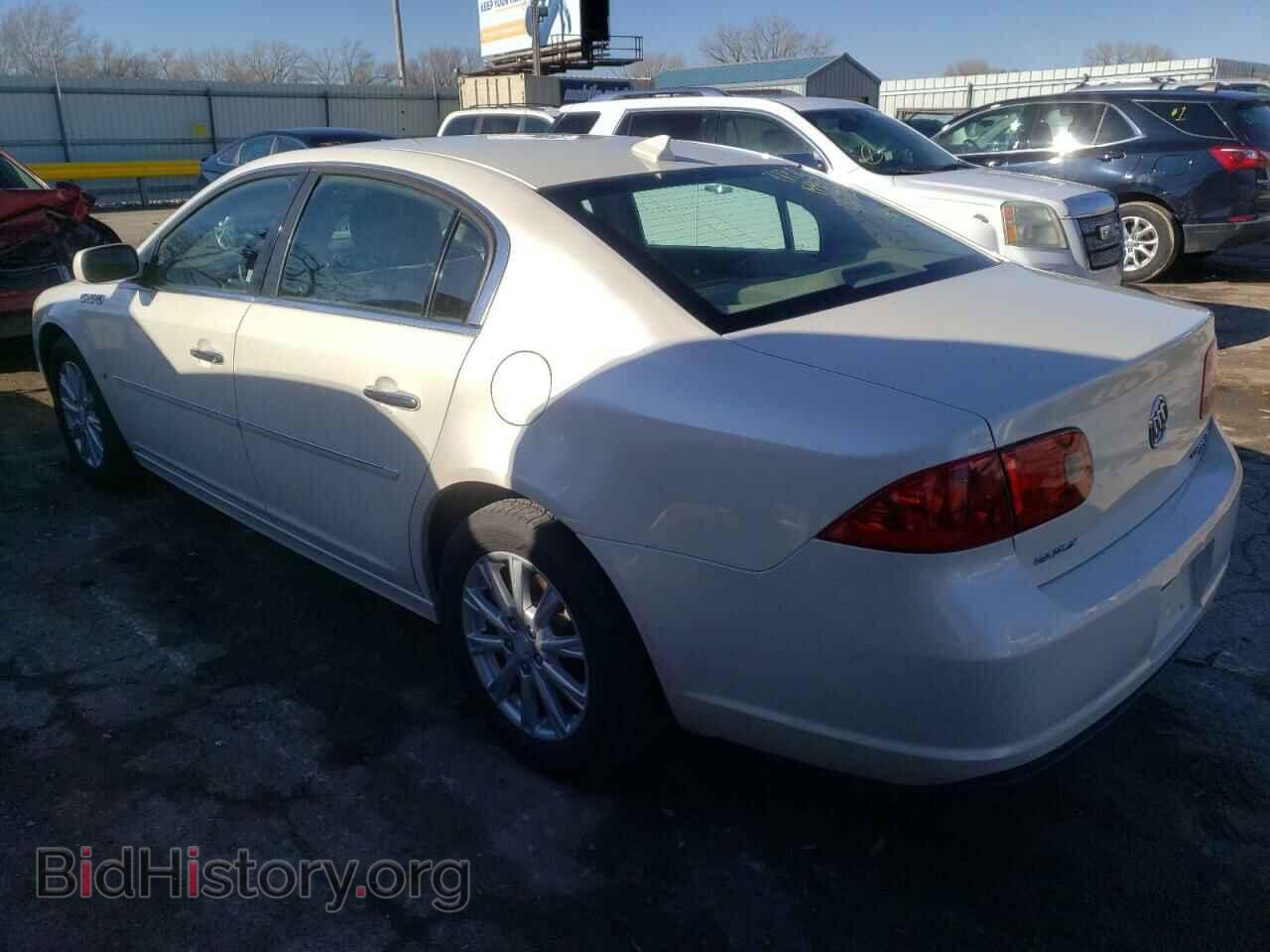 2010 BUICK LUCERNE - VIN: 1G4HC5EM7AU104820 - Фото 2