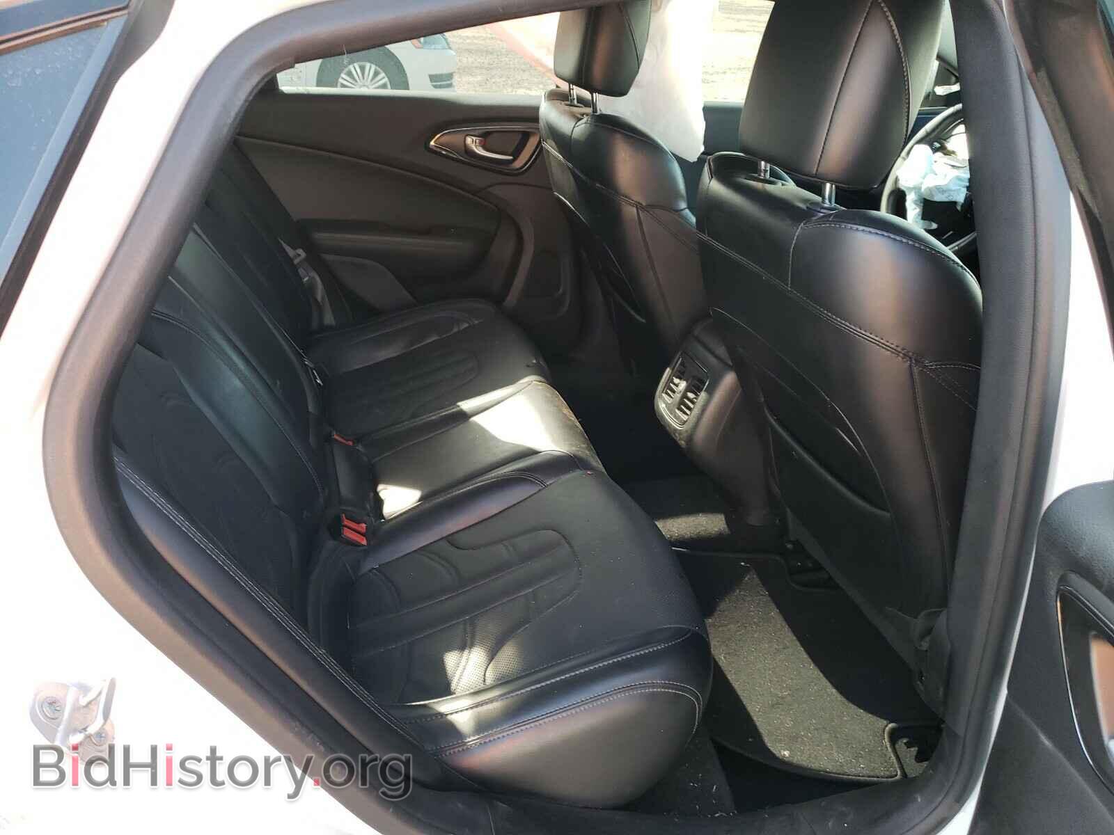 2016 CHRYSLER 200 - VIN: 1C3CCCBB4GN140011 - Фото 6