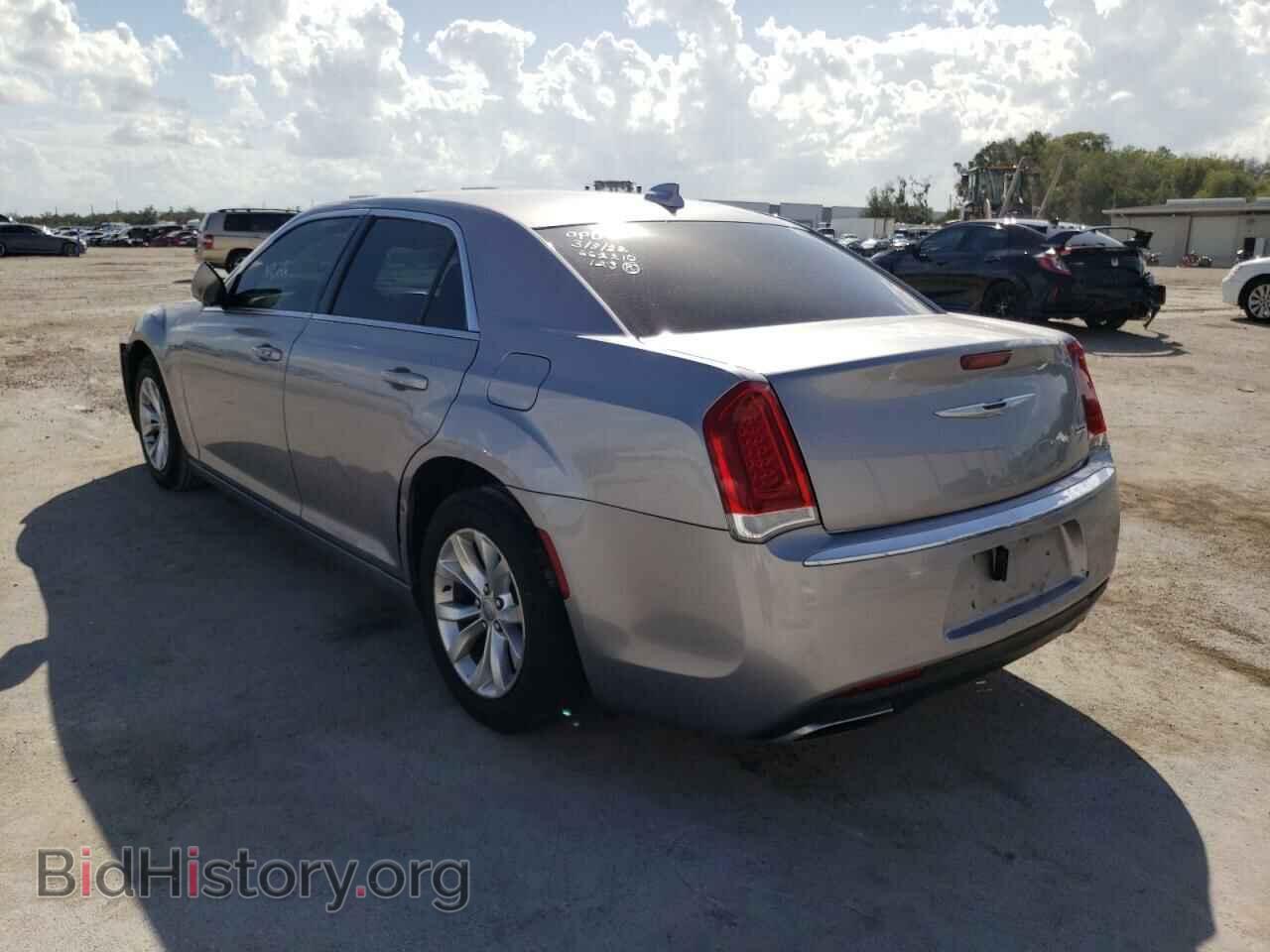 2016 CHRYSLER 300 - VIN: 2C3CCAAG4GH190546 - Фото 3