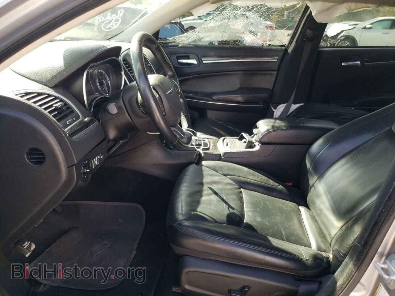 2016 CHRYSLER 300 - VIN: 2C3CCAAG4GH190546 - Фото 5