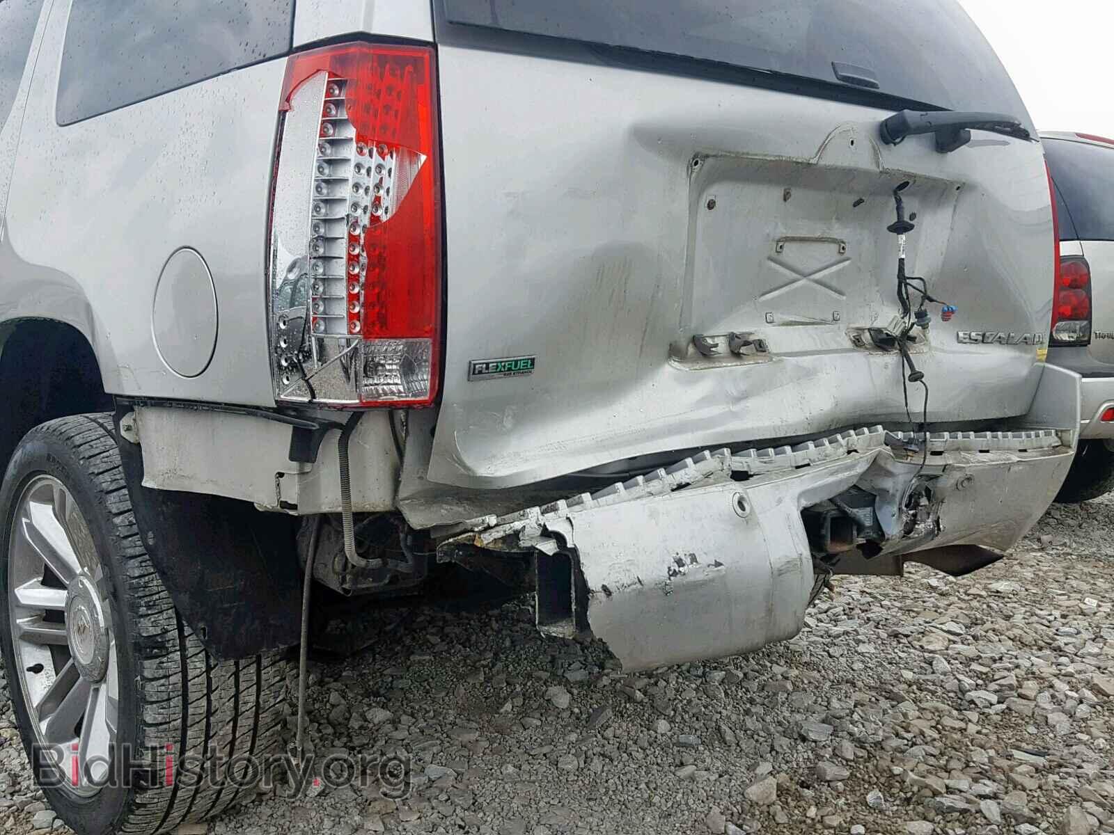 2011 CADILLAC ESCALADE - VIN: 1GYS4AEF0BR262738 - Фото 9