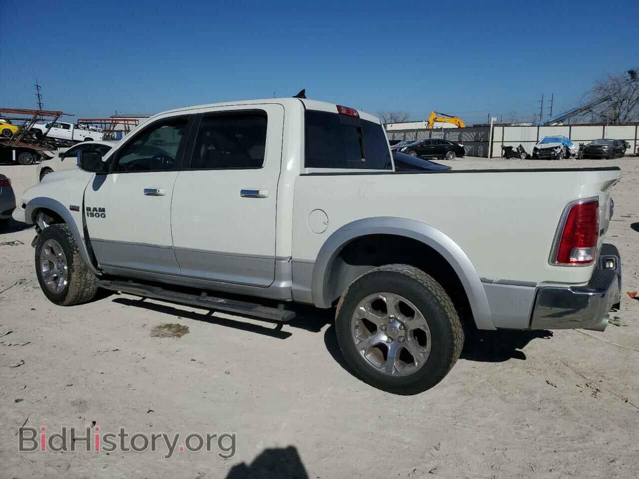 2017 RAM 1500 - VIN: 1C6RR7NT9HS772657 - Фото 2