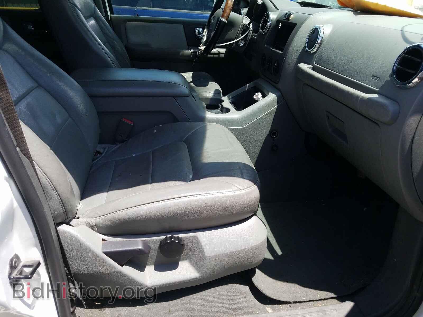 2005 FORD EXPEDITION - VIN: 1FMPU15575LA19093 - Фото 5