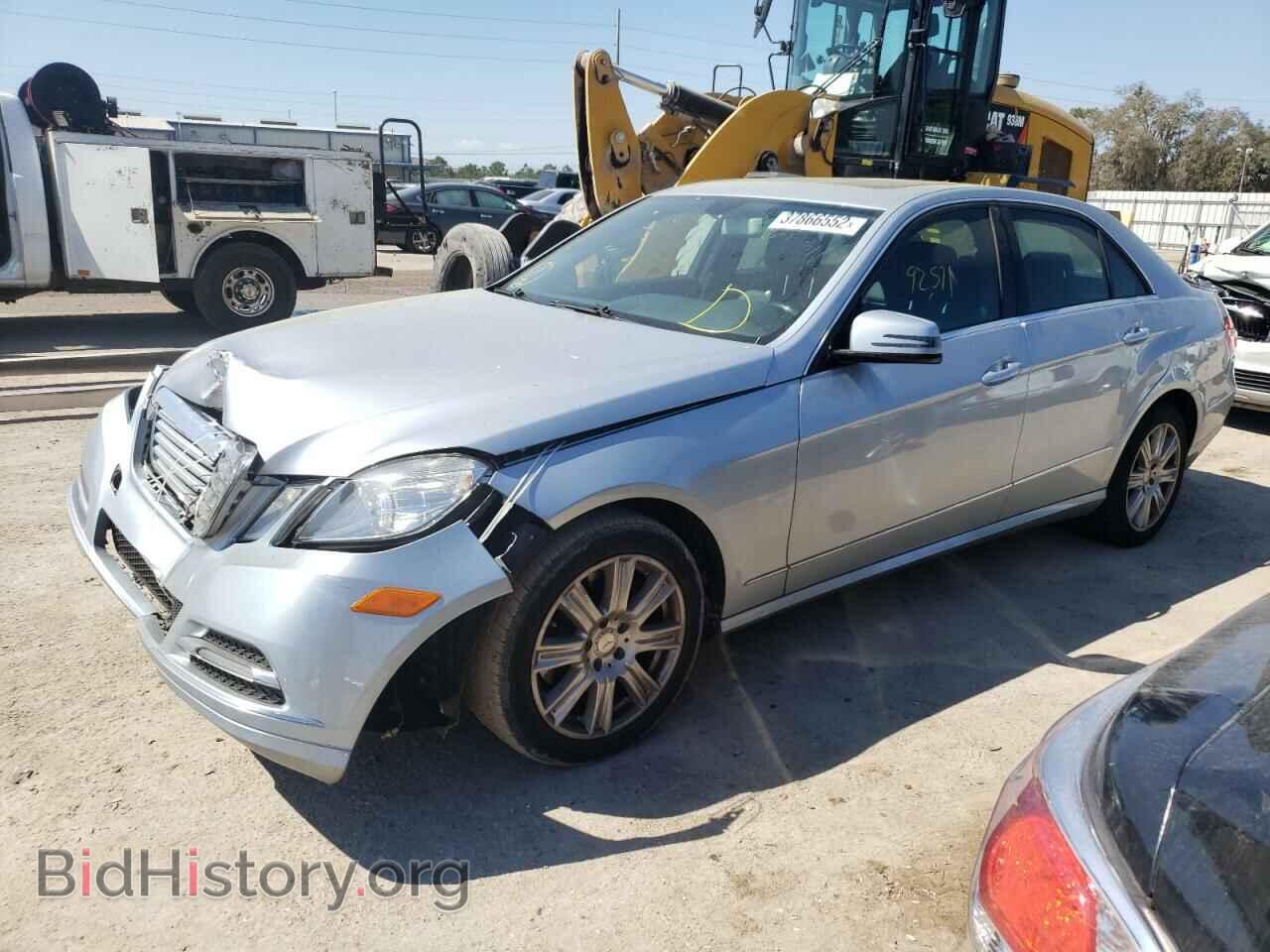 2013 MERCEDES-BENZ E-CLASS - VIN: WDDHF5KB8DA729107 - Фото 2