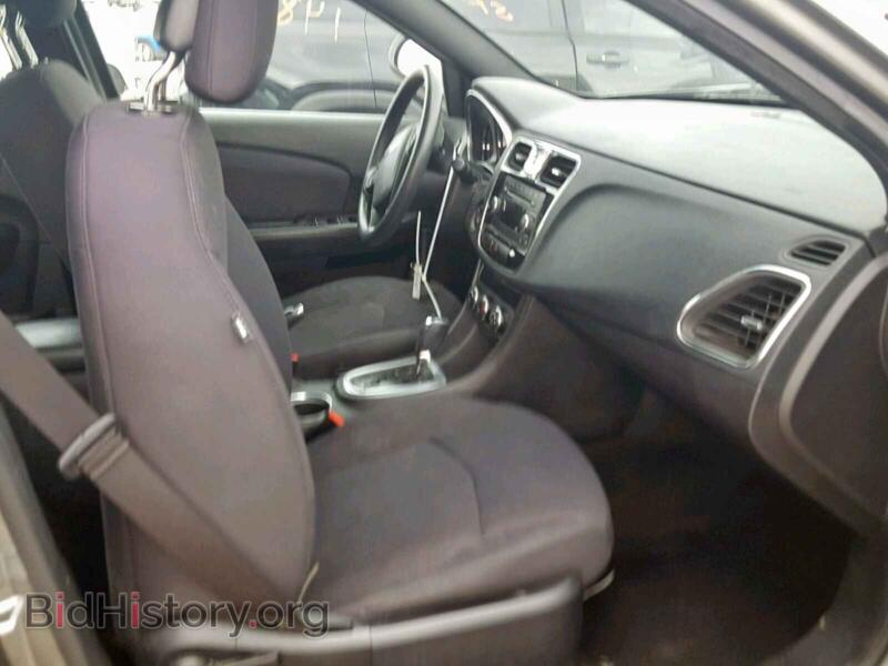 2012 Chrysler 200 (VIN 1C3CCBAB5CN282289) — фото 5 из 10